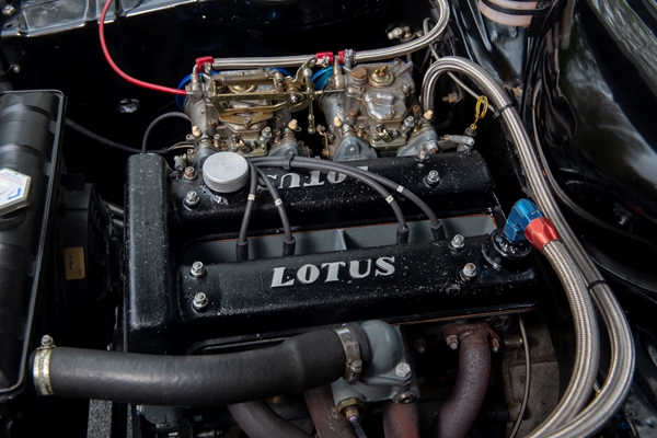 Ford Escort Lotus 009.jpg