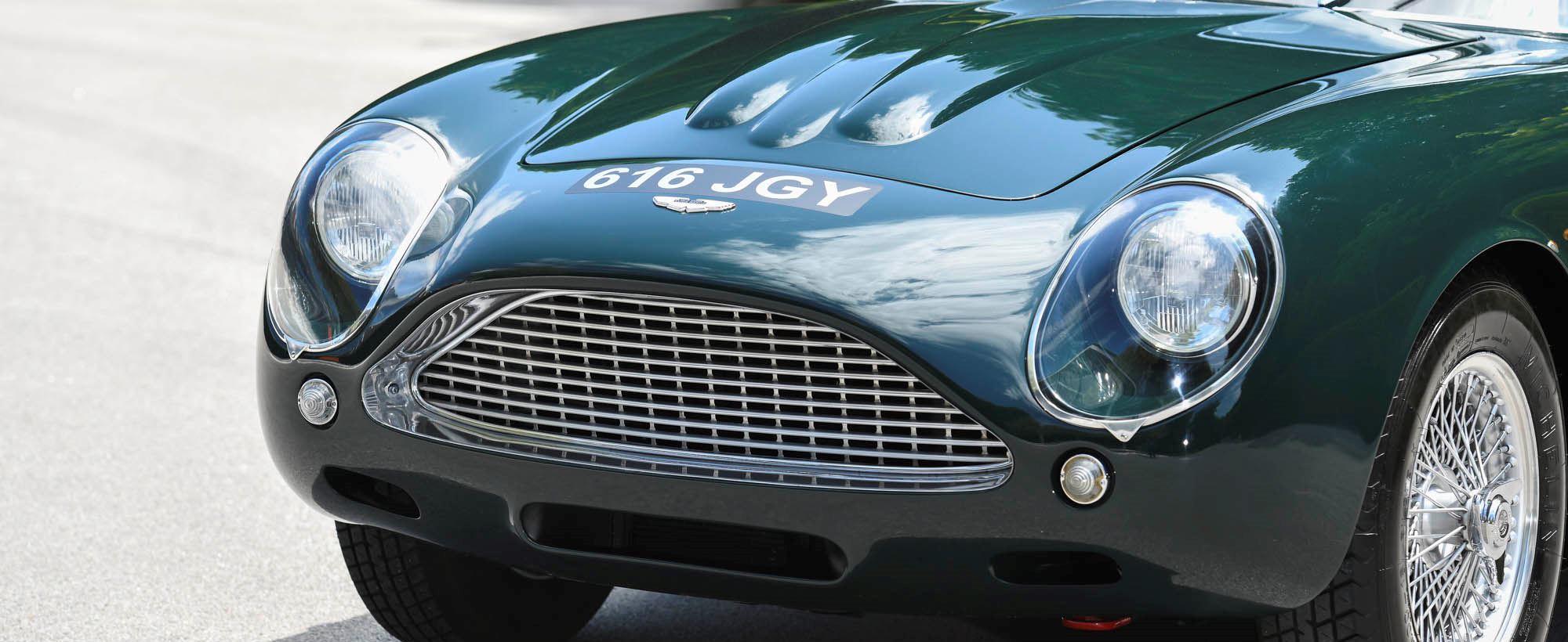 Aston Martin DB4 Zagato 015.jpg